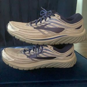 Brooks Glycerin 15 Running Sneaker